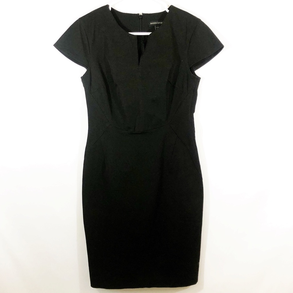 BANANA REPUBLIC BLACK SHEATH DRESS - SZ 6